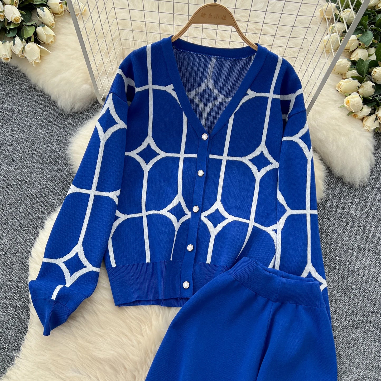 Knitted Two Piece Sets Women Autumn Winter Vintage Long Sleeved Printed Knitted Cardigan Sweater Wide Leg Pants Tracksuits