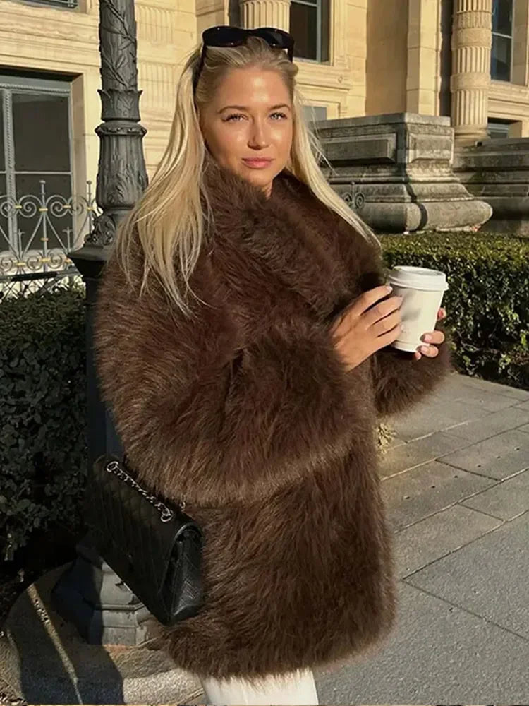 Luxury Brown Women Faux Fur Jacket Oversized Lapel Long Sleeve Warm Fluffy Coats 2024 Winter Female Loose Streetwear Outwears