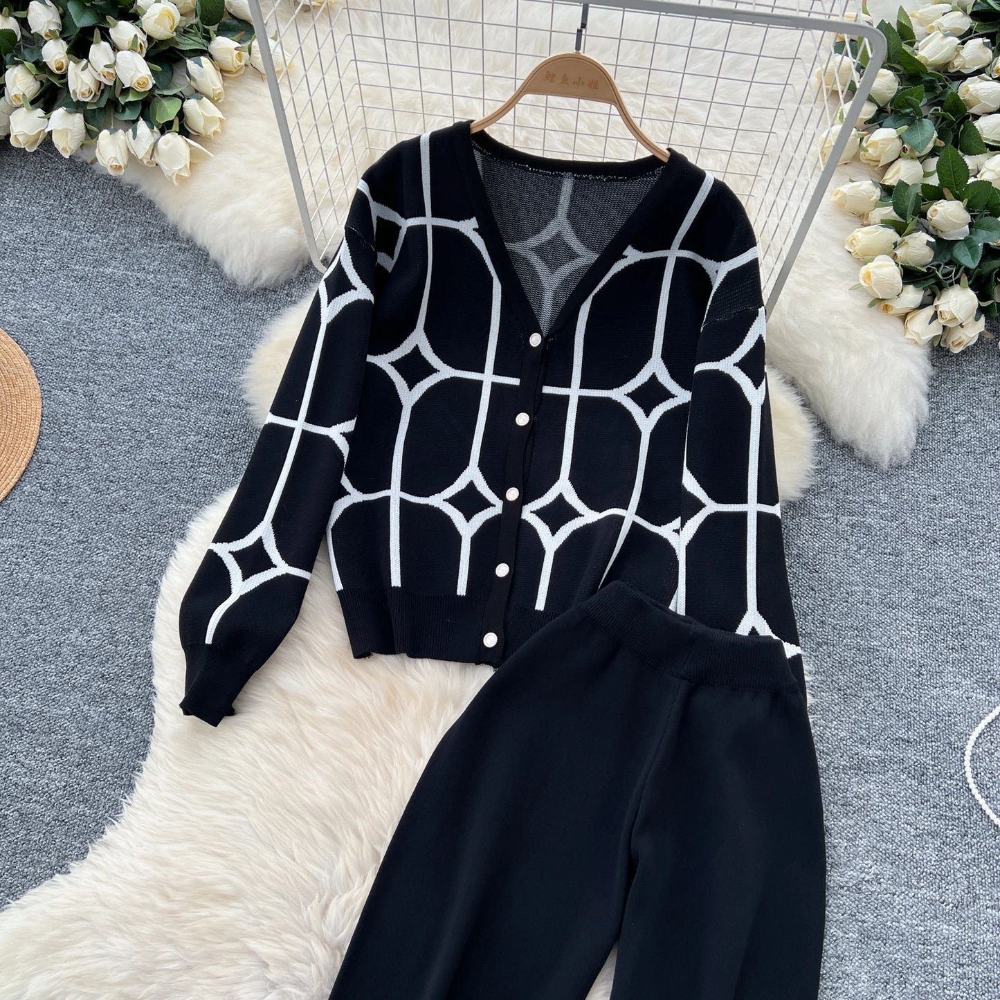 Knitted Two Piece Sets Women Autumn Winter Vintage Long Sleeved Printed Knitted Cardigan Sweater Wide Leg Pants Tracksuits