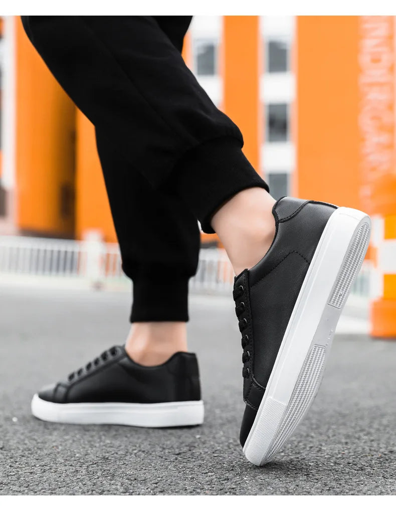 Black Men's Casual Shoes Style Trend Shoes Autumn New Fashion Casual Sneakers for MenNon-slip Lightweight Comfort Flats Shoes