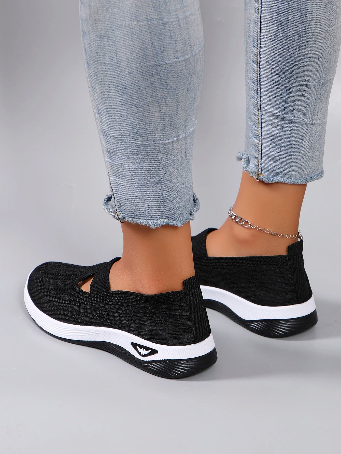 Spring new women's sports shoes, fashionable, breathable, lightweight, non-slip, wear-resistant, casual sports shoes, flat shoes