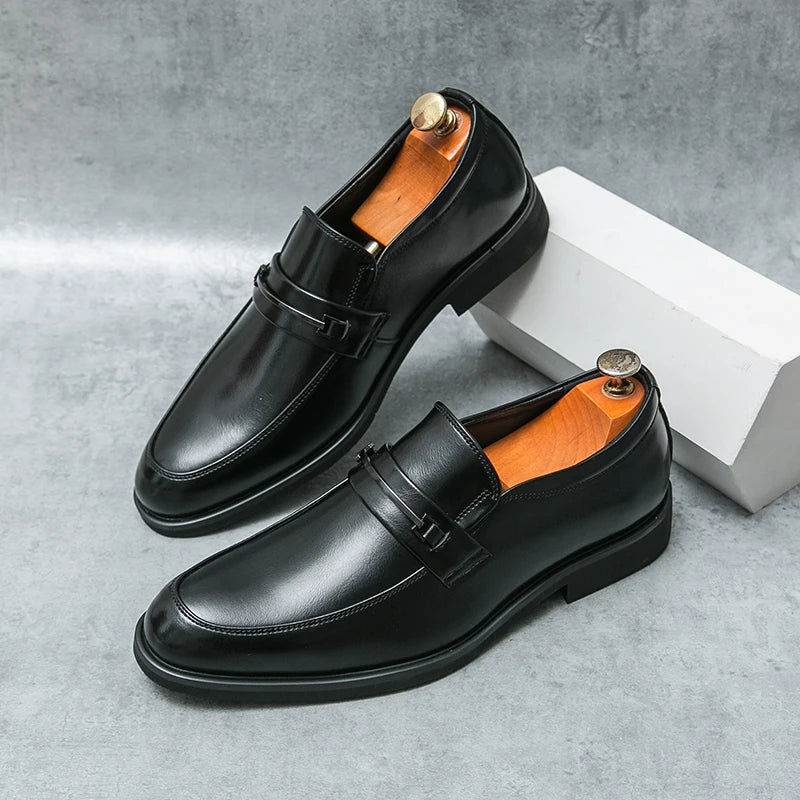 Classic Men's Casual Loafers Driving Shoes Moccasin Fashion Male Comfortable Wedding Leather Shoes Men Business Black Dress Shoe